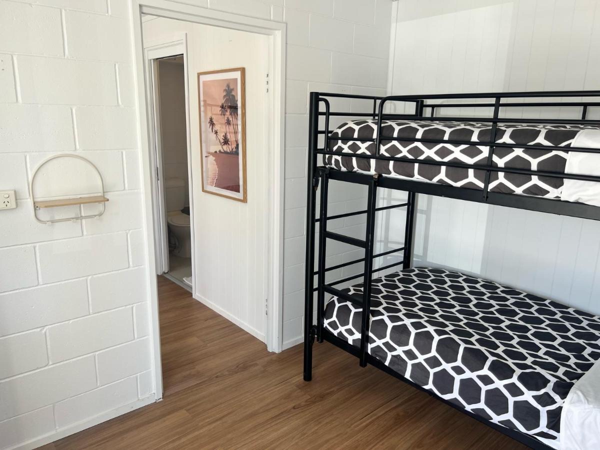 Cali Backpackers Hostel Caloundra Exterior photo