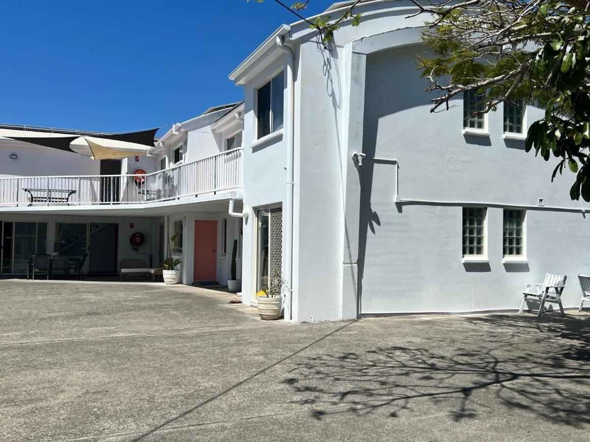 Cali Backpackers Hostel Caloundra Exterior photo
