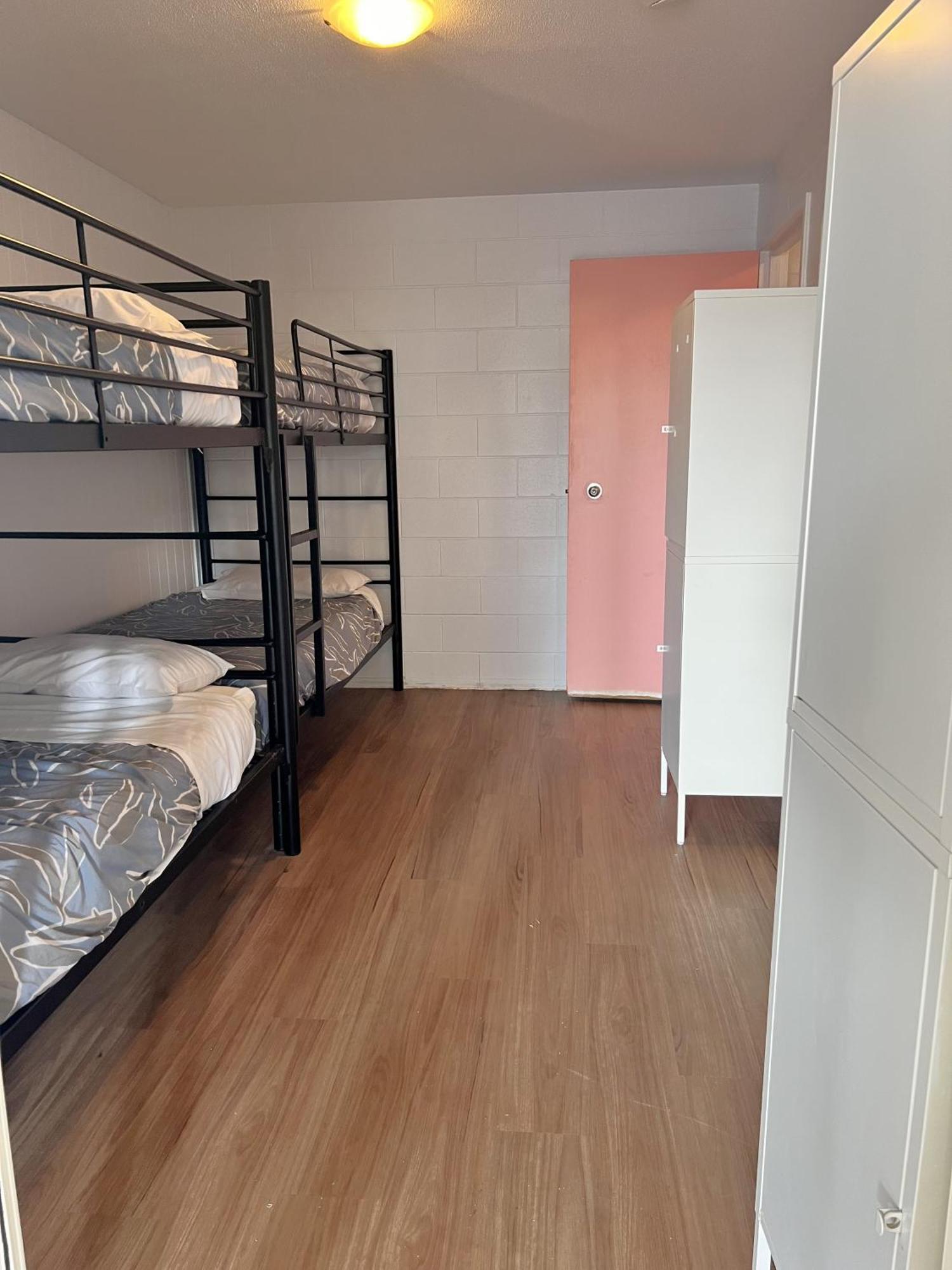 Cali Backpackers Hostel Caloundra Exterior photo